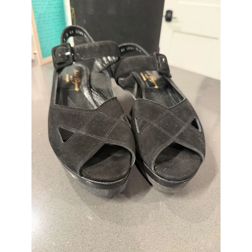 Robert Clergerie Black Suede Wedge Platform Shoe Sz 9 EUC Quiet Luxury Designer